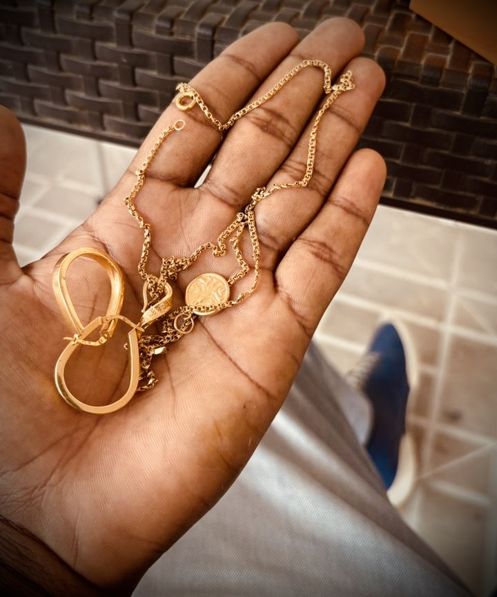 Fio + anel + medalha em ouro